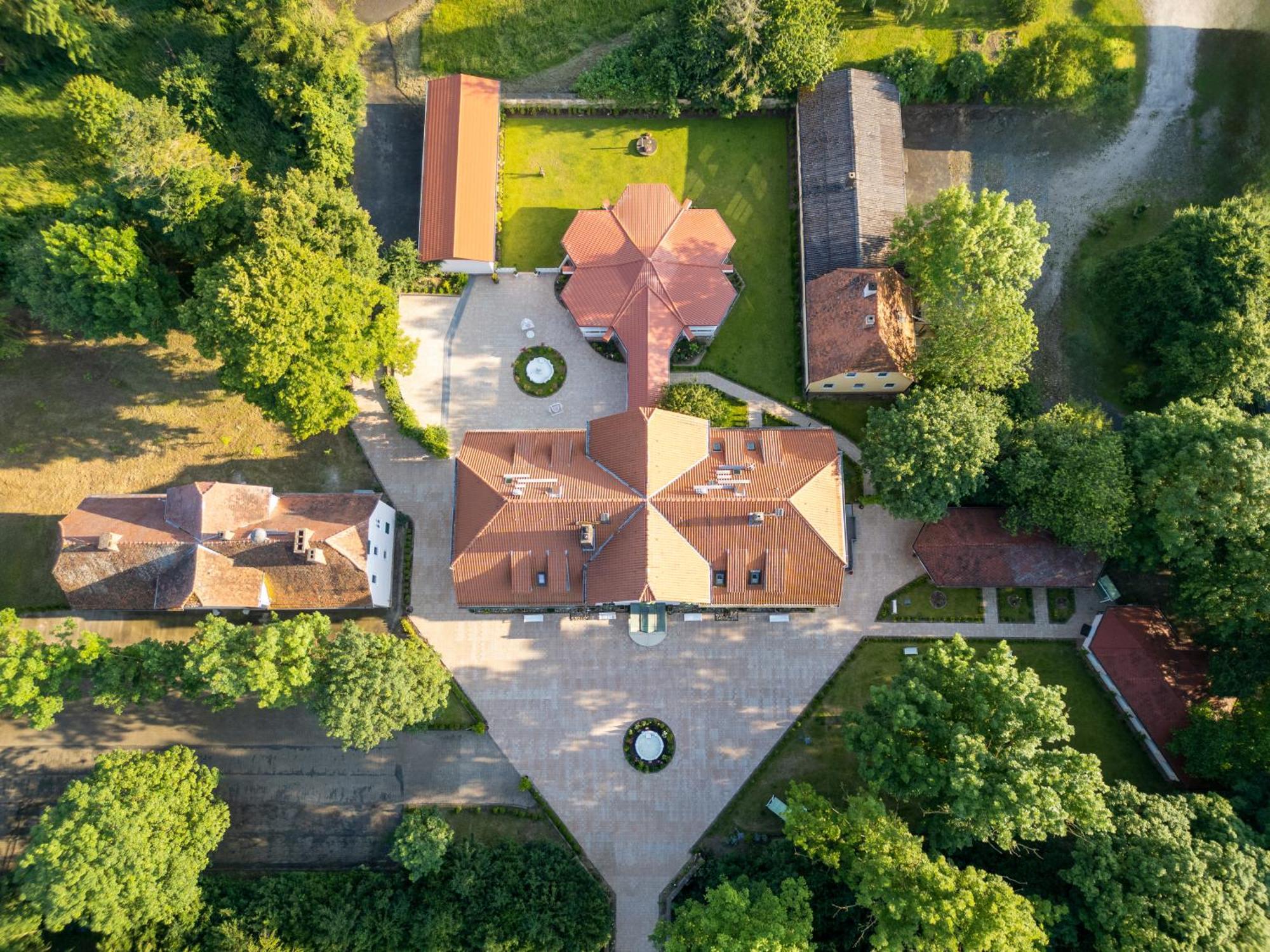 Schlosshotel Wilhelmsthal Calden Екстер'єр фото